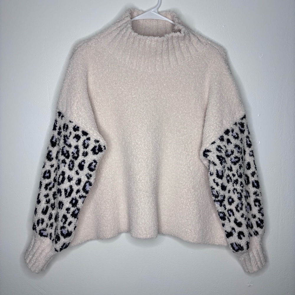 Ee:some Leopard Fuzzy Sweater